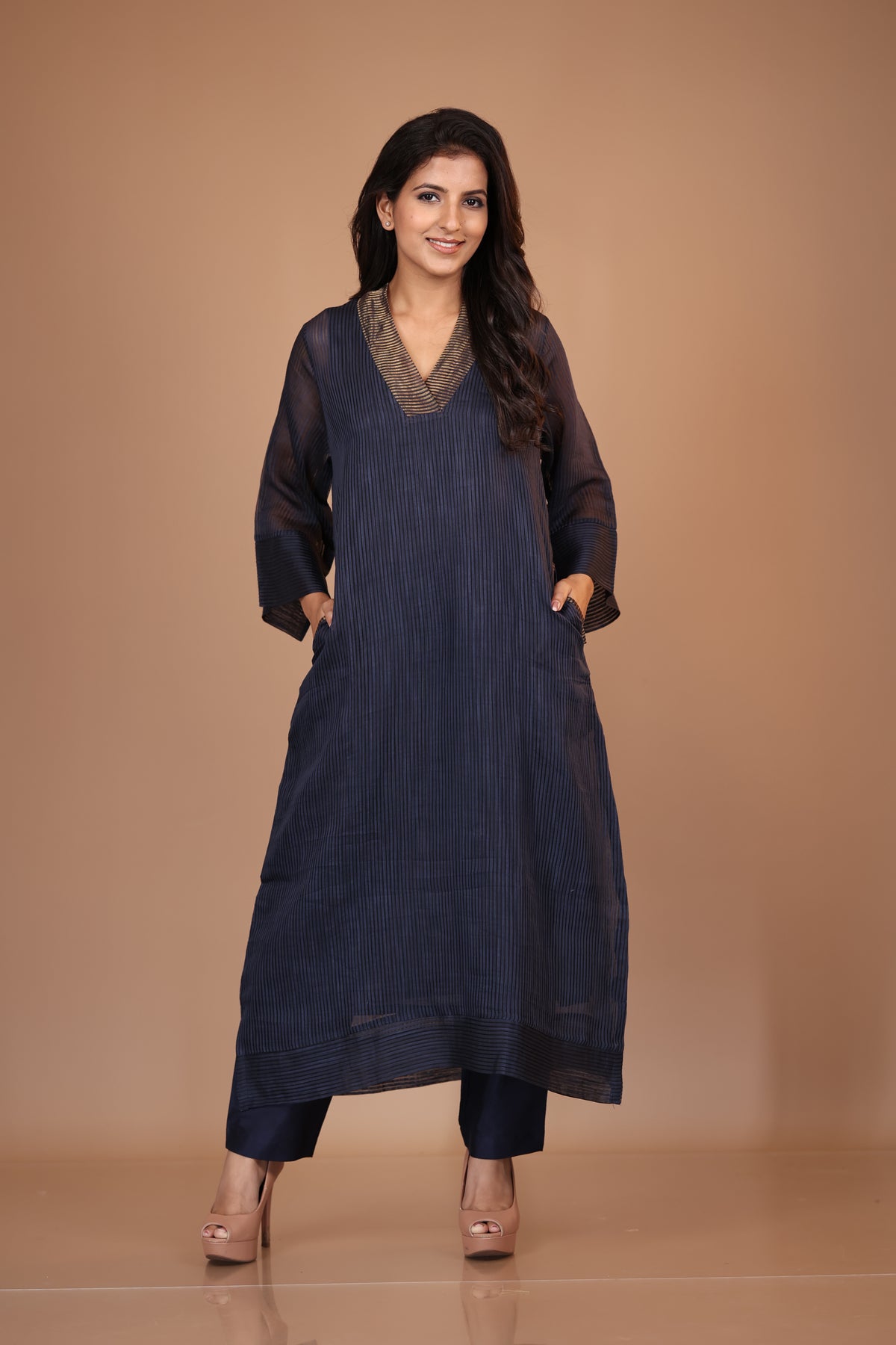 BLUE TUNIC WITH CAPRI