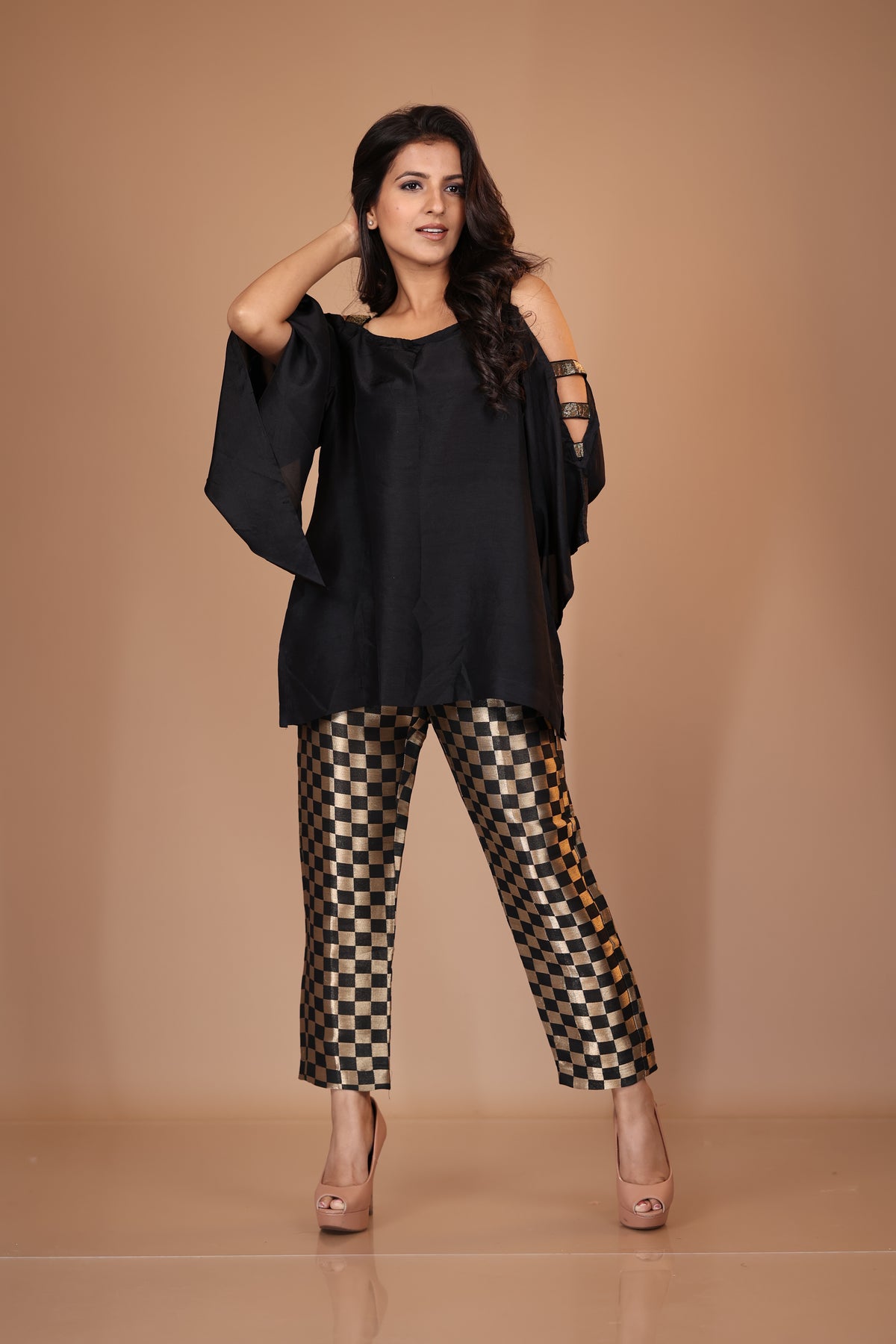 BLACK SILK TOP