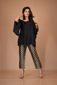 BLACK SILK TOP