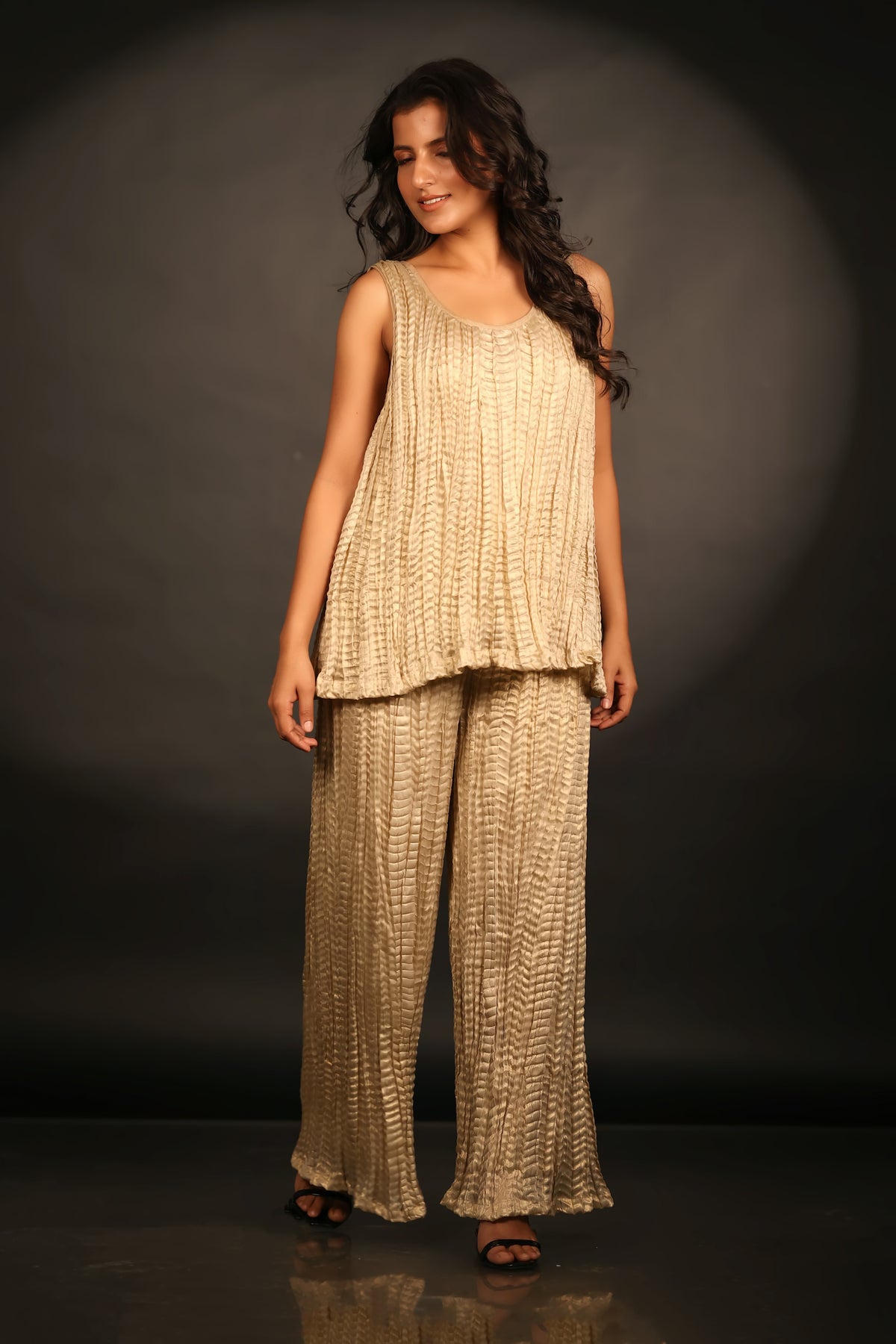 BEIGE GOLD TOP AND PLAZZOS
